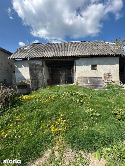 Casă cu 2 camere cu Teren 2300 Mp în Cășeiu