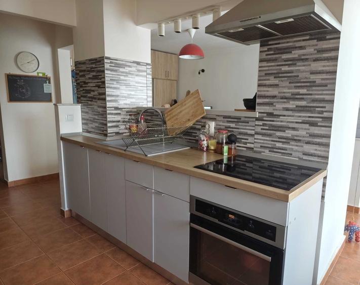 Apartament cu 2 camere decomandat în Republicii