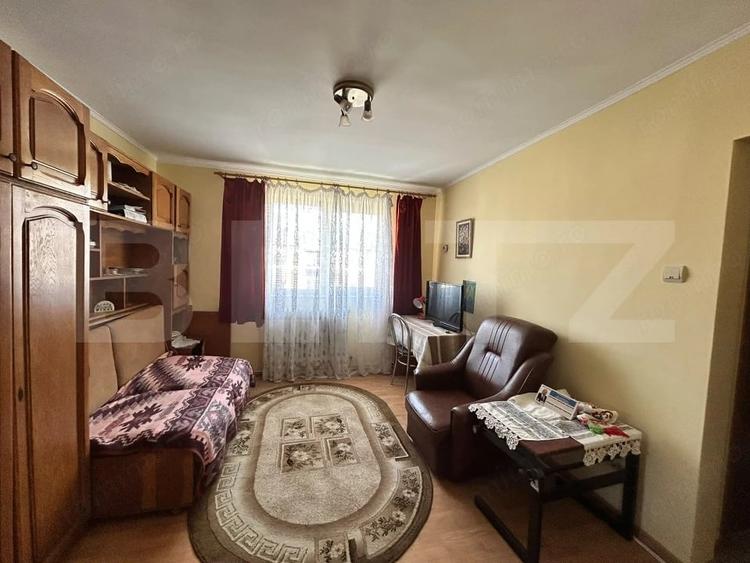 Apartament cu 2 camere semidecomandat în Decebal