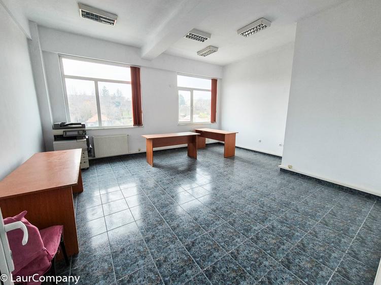 Birou, de 24 mp, în Central