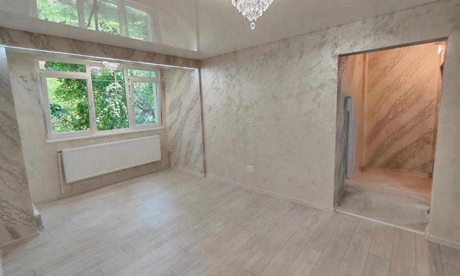 Apartament proaspat renovat la etajul intai - 1