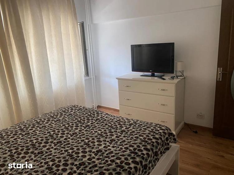 Apartament cu 3 camere decomandat în Morarilor