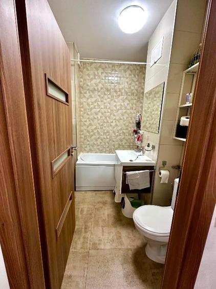 Apartament cu 4 camere decomandat, mobilat în Circumvalațiunii