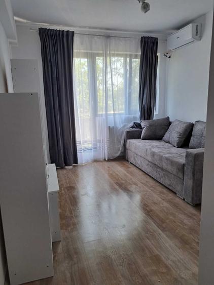Apartament cu 2 camere decomandat în Politehnica