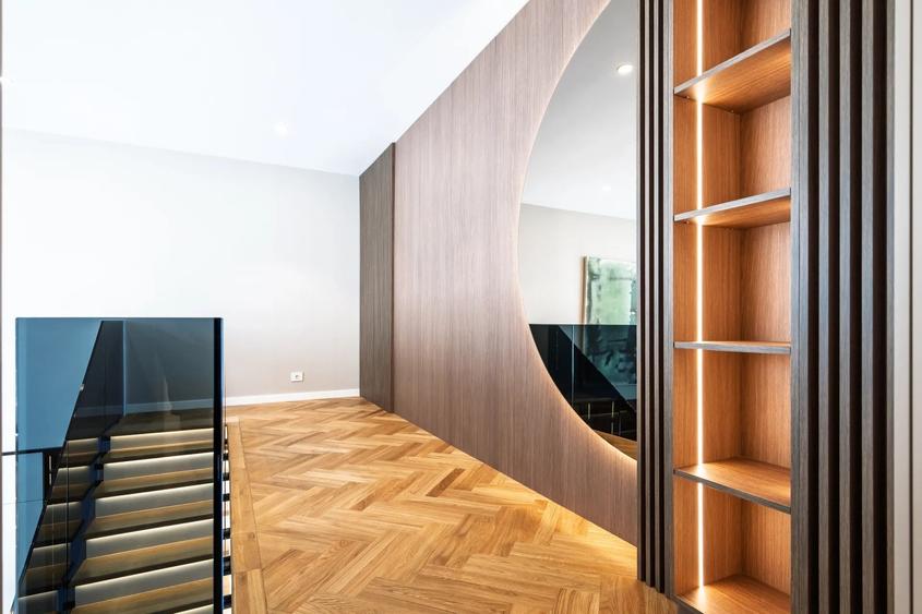 Penthouse cu 3 camere decomandat în Floreasca