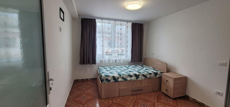 Apartament cu 2 camere semidecomandat, mobilat în Est