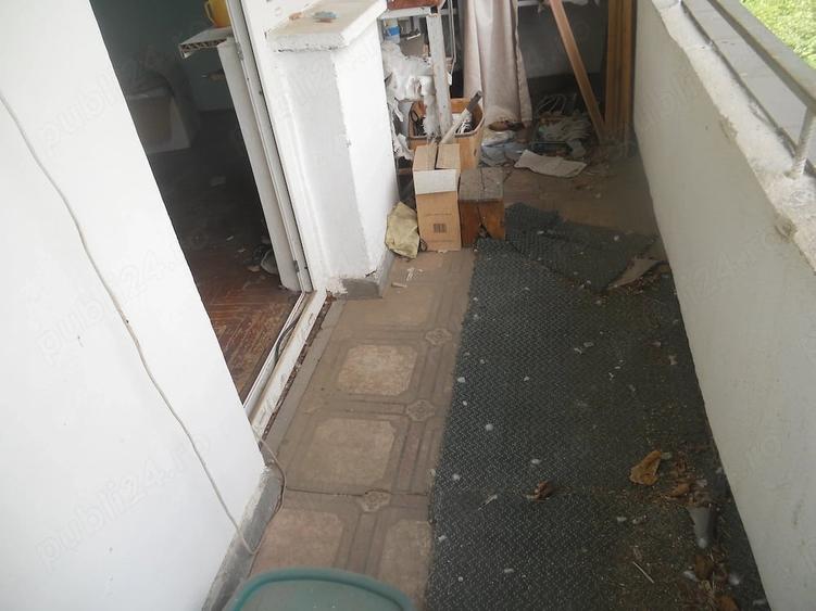 Apartament cu 3 camere decomandat în Dărmănești