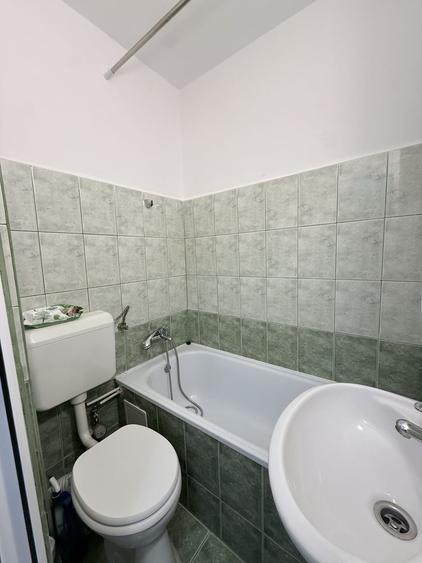 Proprietar garsoniera locatie ff buna,prima inchiriere,calea Aradului-Penny,totul nou,mobilata si utilata - 4