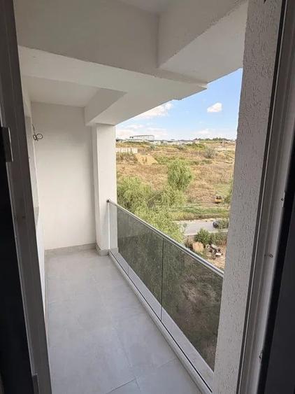 Apartament cu 2 camere semidecomandat în Vișani