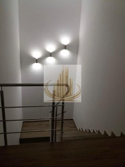Duplex cu 4 camere cu Canalizare în Dumbrăvița