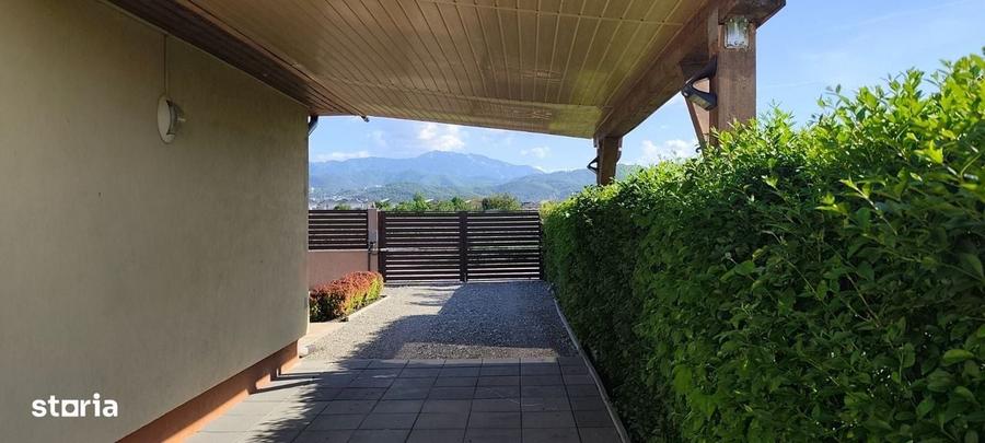Casă cu 3 camere în Central