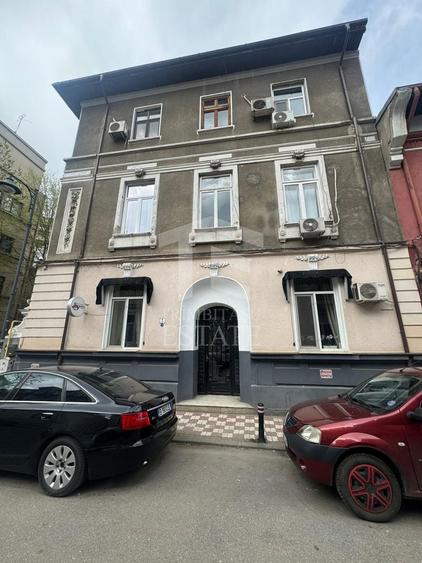 Spațiu comercial, de 160 mp, în P-ța Romană