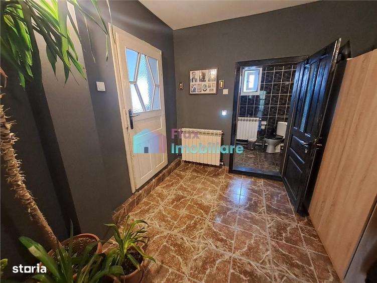 Casă cu 4 camere în Cornu Luncii