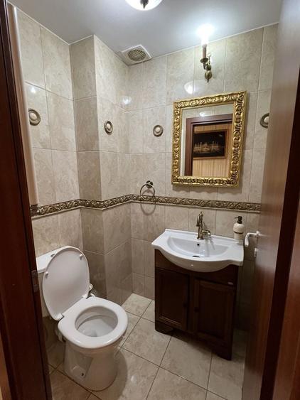 Apartament cu 3 camere decomandat în Obor