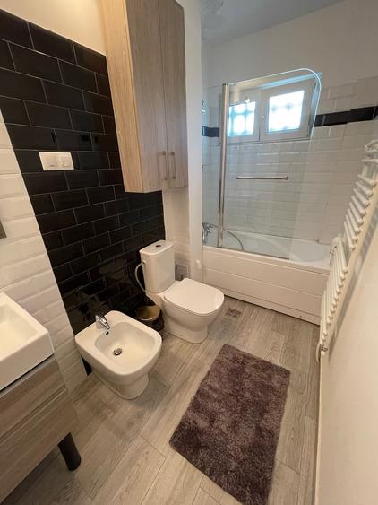 Apartament cu 2 camere nedecomandat în Podu Roș