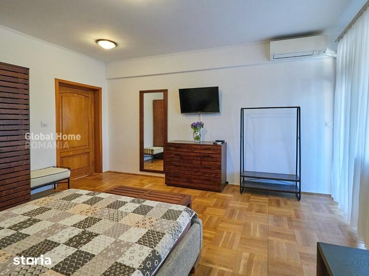 Casă cu 6 camere cu Teren 390 Mp în Bucureștii Noi