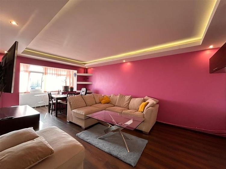 Apartament cu 3 camere decomandat, mobilat în Ștefan cel Mare