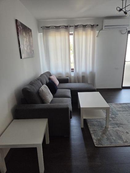 Apartament cu 3 camere semidecomandat, mobilat în Chitila