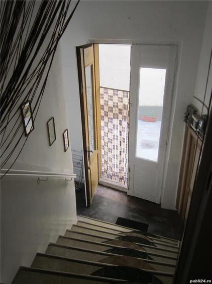 Casă cu 3 camere în Central