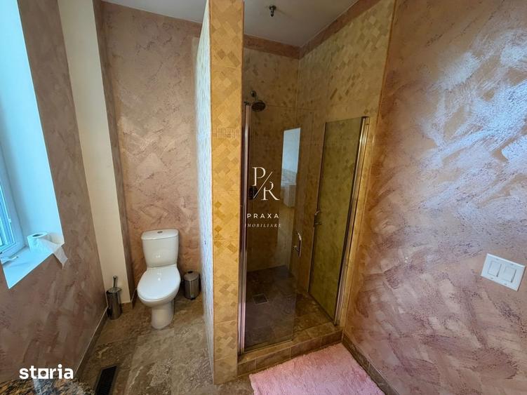 Casă cu 8 camere cu Canalizare în Florești