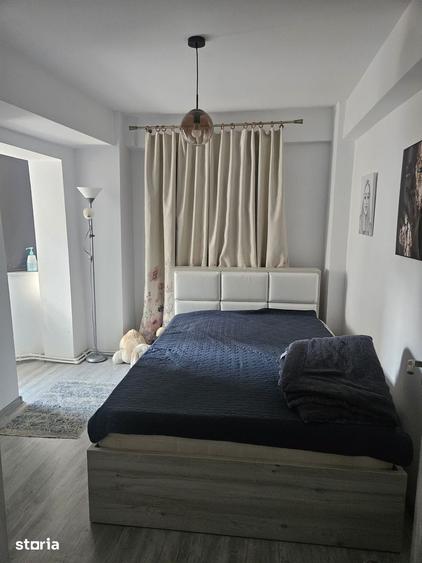 Apartament cu 3 camere în Micro 3