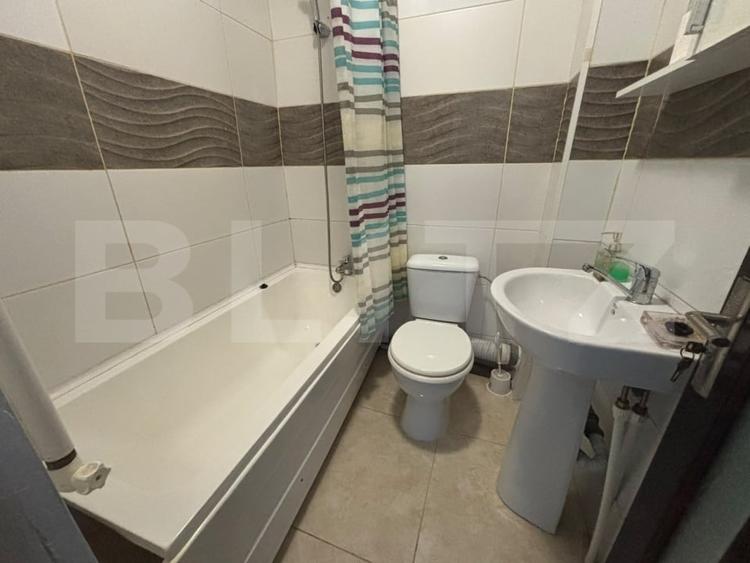 Garsonieră nedecomandată în Valea Adâncă