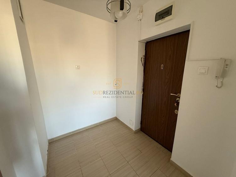 Apartament cu 3 camere semidecomandat, mobilat în Berceni
