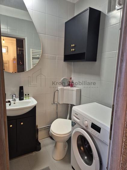 Inchiriez apartament 2 camere zona Colina Universitatii - 11