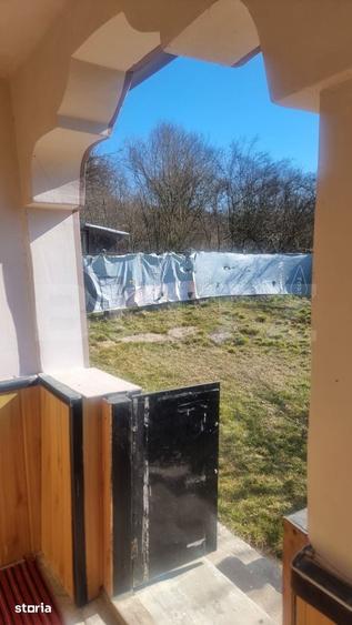 Casă cu 3 camere cu Teren 2000 Mp în Ceptura