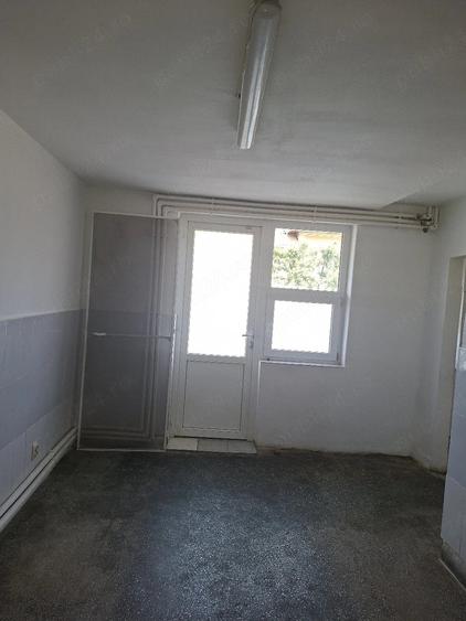 Garsonieră semidecomandată în Central