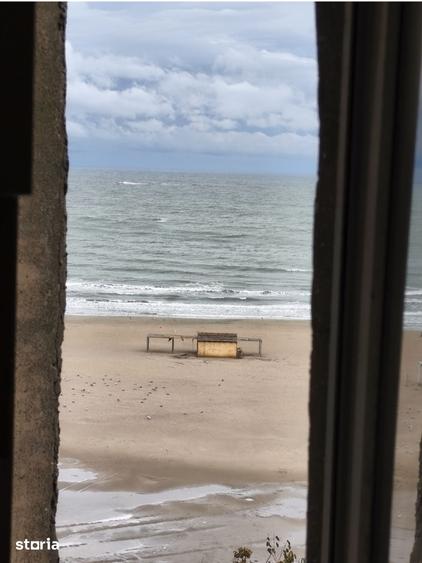 Apartament cu 3 camere nedecomandat în Peninsula