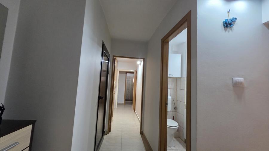 Apartament cu 3 camere decomandat, mobilat în Lipovei