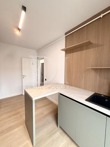 Apartament cu 2 camere semidecomandat, mobilat în Florești
