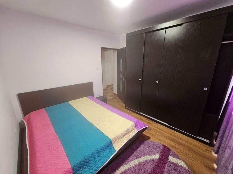 Apartament cu 3 camere decomandat în Brâncoveanu