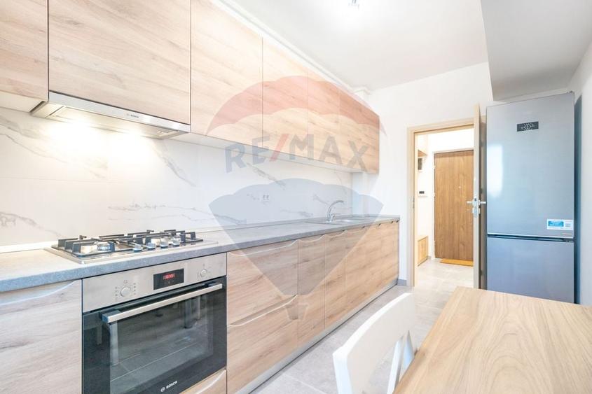 Apartament cu 2 camere decomandat, mobilat în Parcul Carol