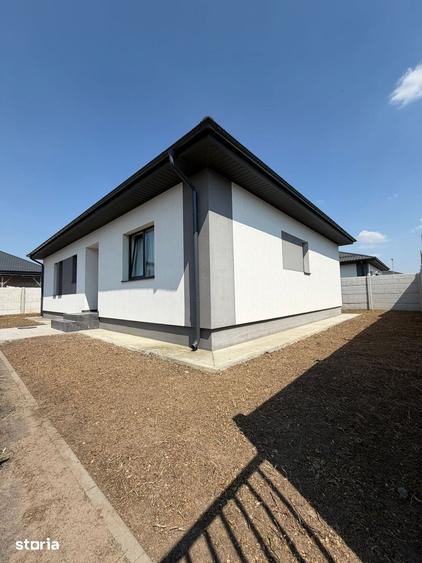 Casă cu 4 camere decomandat cu Teren 450 Mp în Central