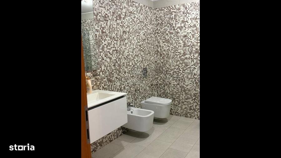 Apartament cu 4 camere în Aviatorilor