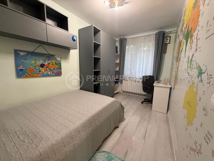 Apartament cu 3 camere în Podu Roș