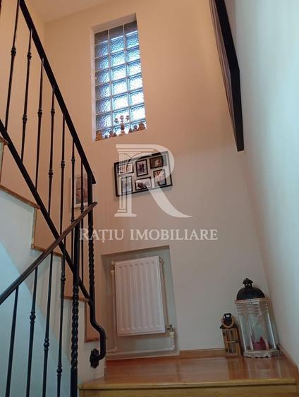 Duplex cu 4 camere cu Canalizare în Oncea