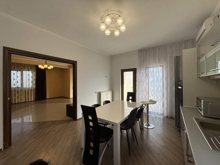 Casă individuală cu 5 camere cu Teren 500 Mp în Steaua