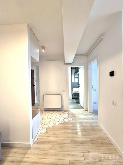 Apartament cu 2 camere semidecomandat, mobilat în Mărăști