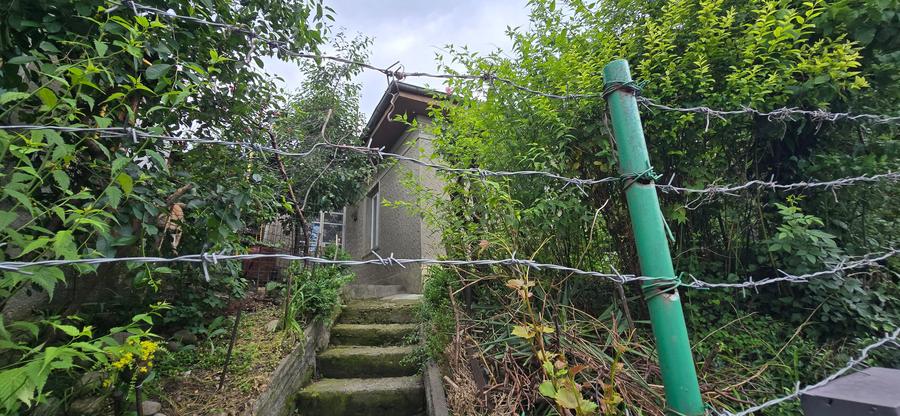 Casă individuală cu 3 camere cu Canalizare în Exterior Nord