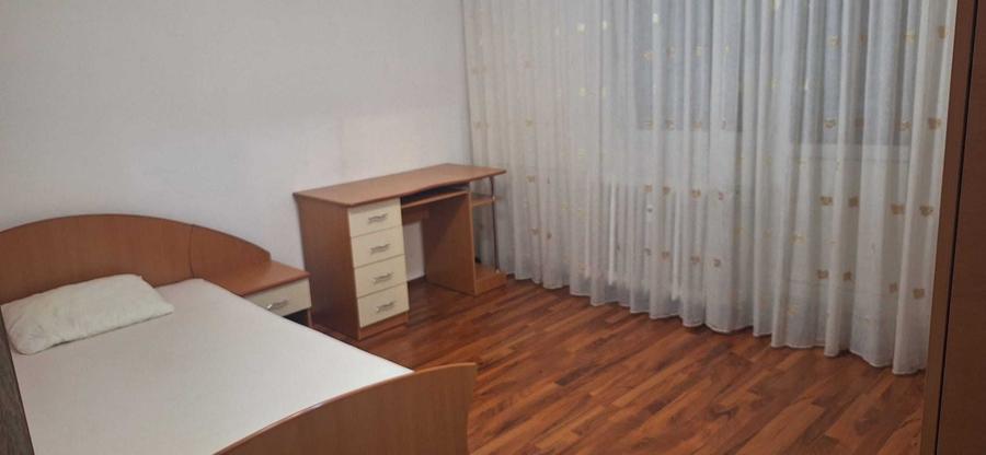 Apartament cu 3 camere decomandat în Brâncoveanu