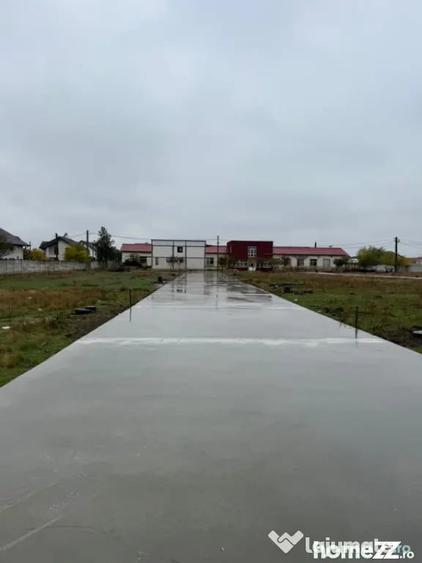 Teren de 9498 mp, în Central