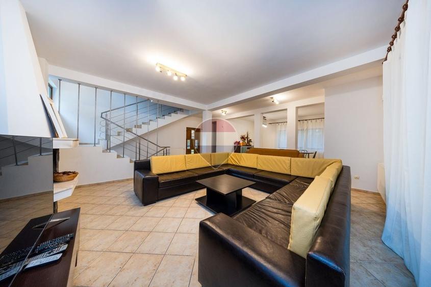 Casă individuală cu 5 camere cu Teren 745 Mp în Cioplea