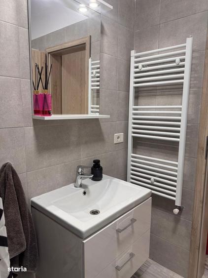 Apartament cu 2 camere decomandat în Metalurgiei