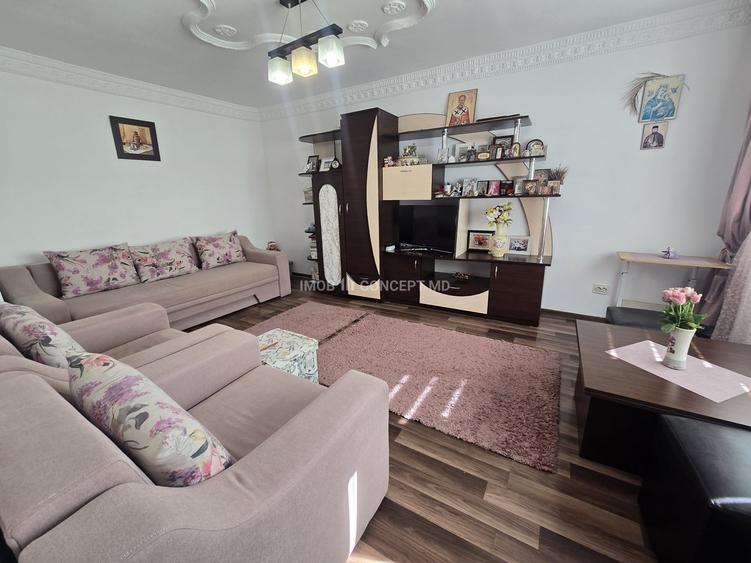 Apartament cu 2 camere decomandat, mobilat în Mihai Bravu