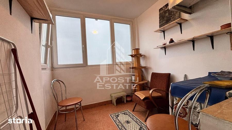 Apartament cu 3 camere decomandat în Take Ionescu