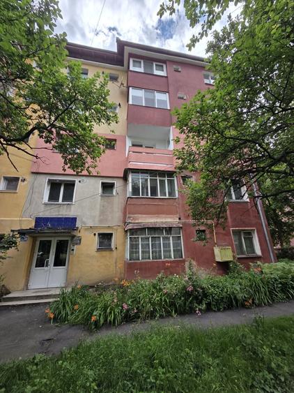Apartament cu 3 camere în Petros