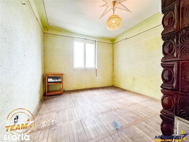 Apartament cu 2 camere decomandat în Simeria